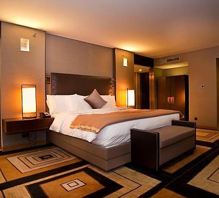 Lavish Living Villa Varanasi Exterior photo